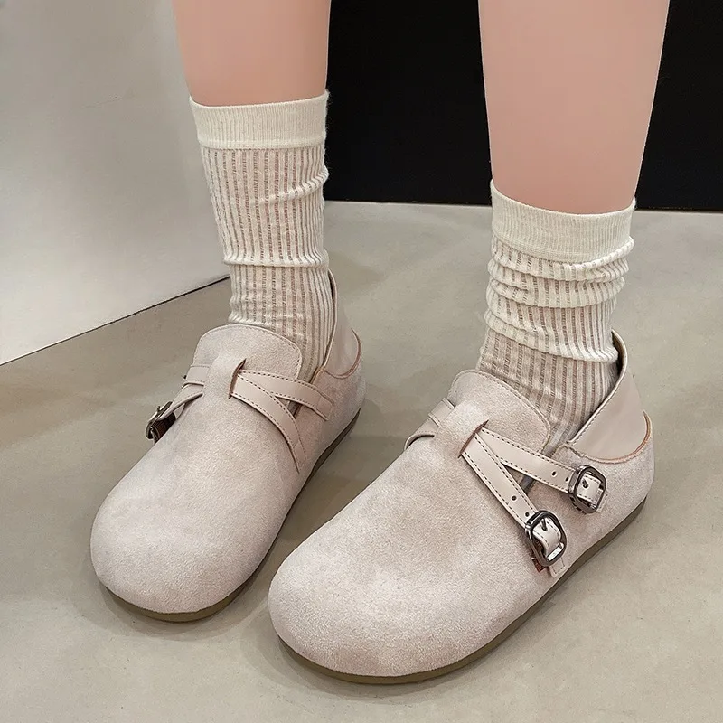 Women Flats Retro Style Shoes 2026 New Fashionable Outdoor Solid Spring Autumn Loafers Soft Sole Comfort Female Sneakers
Women Flats Retro Style Shoes 2026 New Fashionable Outdoor Solid Spring Autumn Loafers Soft Sole Comfort Female Sneakers