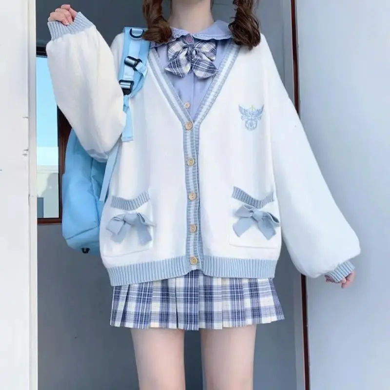 Korean Sweet Chic Women Sweaters Japanese V Neck Long Sleeve Cute Cardigans 2025 New
Korean Sweet Chic Women Sweaters Japanese V Neck Long Sleeve Cute Cardigans 2025 New