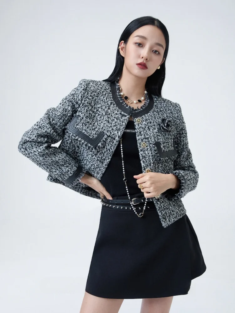 CONHENYAO Autumn Winter New Sle Retro Luxury Woolen Tweed Women's Jaet Fraance Sle Cozy Warm Faionable Outerwear
CONHENYAO Autumn Winter New Sle Retro Luxury Woolen Tweed Women's Jaet Fraance Sle Cozy Warm Faionable Outerwear