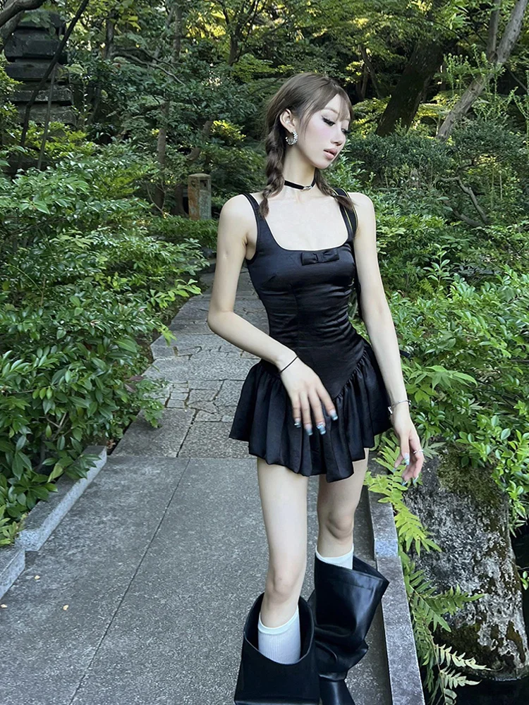 Sweet And Spicy Black Strapless Ballerina Style A-Line Dress Women's Design Slimming Waist Cinched Short Skirt Casual Wear
Sweet And Spicy Black Strapless Ballerina Style A-Line Dress Women's Design Slimming Waist Cinched Short Skirt Casual Wear