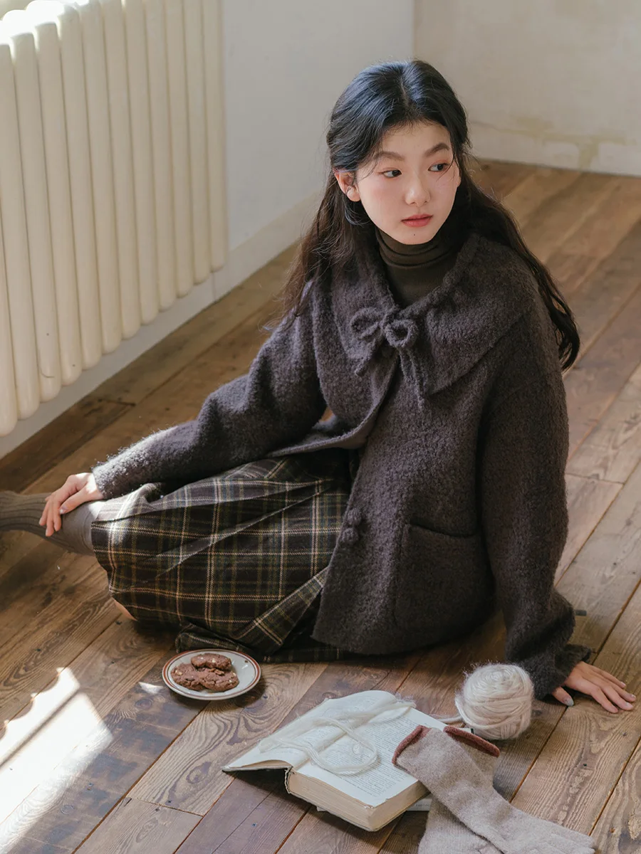 Bluwhite Brown Alpaca Wool Coat Collar Bow Tie Circle Woolen Outerwear Women's Premium Faion Autumn 2025
Bluwhite Brown Alpaca Wool Coat Collar Bow Tie Circle Woolen Outerwear Women's Premium Faion Autumn 2025