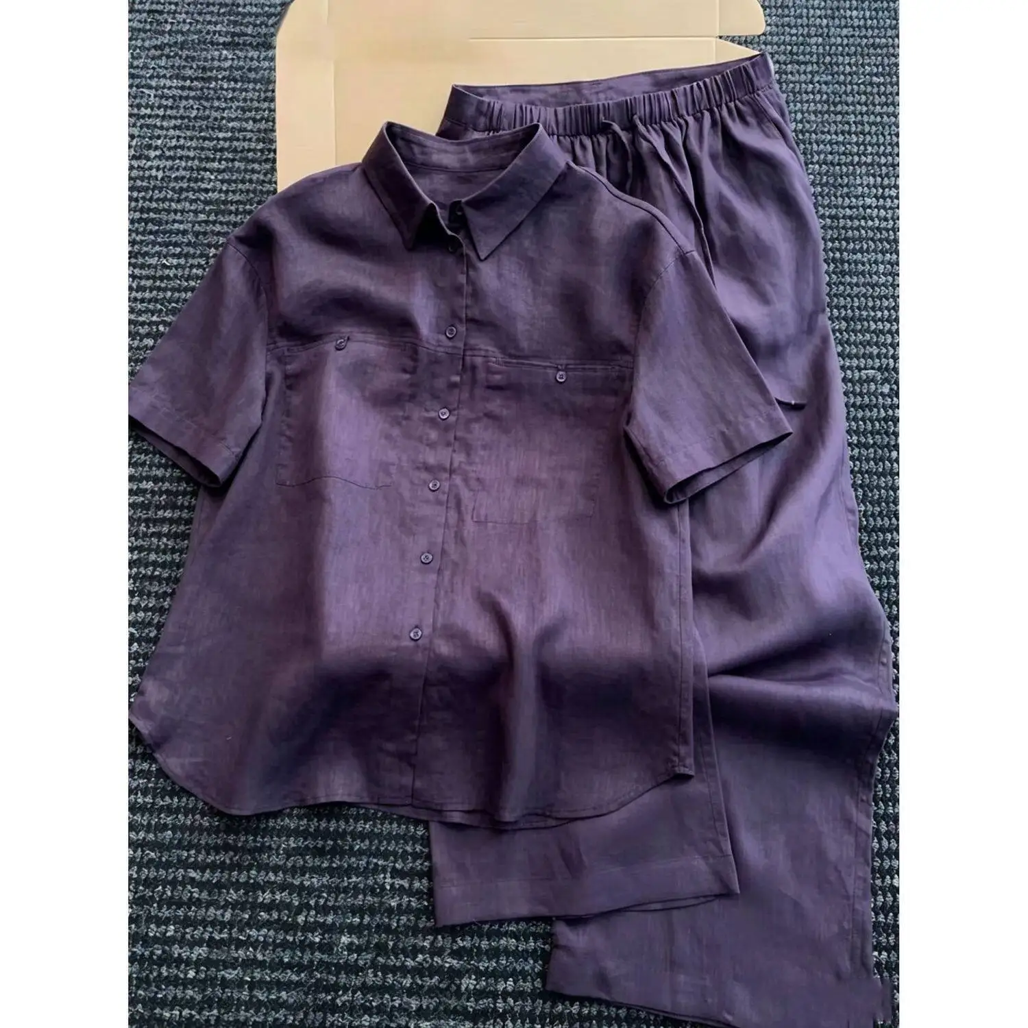 Elegant Casual Purple Shirt Short Sleeve Two-Piece Set Women's Fashion Ensemble Polyester Fiber Summer Season Leisure Wear
Elegant Casual Purple Shirt Short Sleeve Two-Piece Set Women's Fashion Ensemble Polyester Fiber Summer Season Leisure Wear