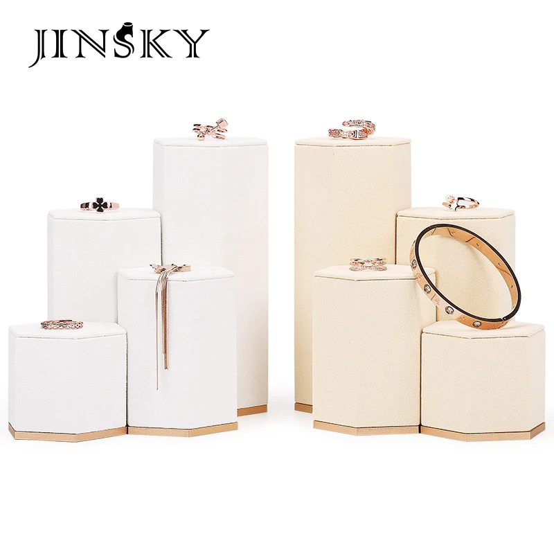 Custom. new arrival luxury jewelry display stands unique ring stands metalresin with golden paint for ring display showcas
Custom. new arrival luxury jewelry display stands unique ring stands metalresin with golden paint for ring display showcas