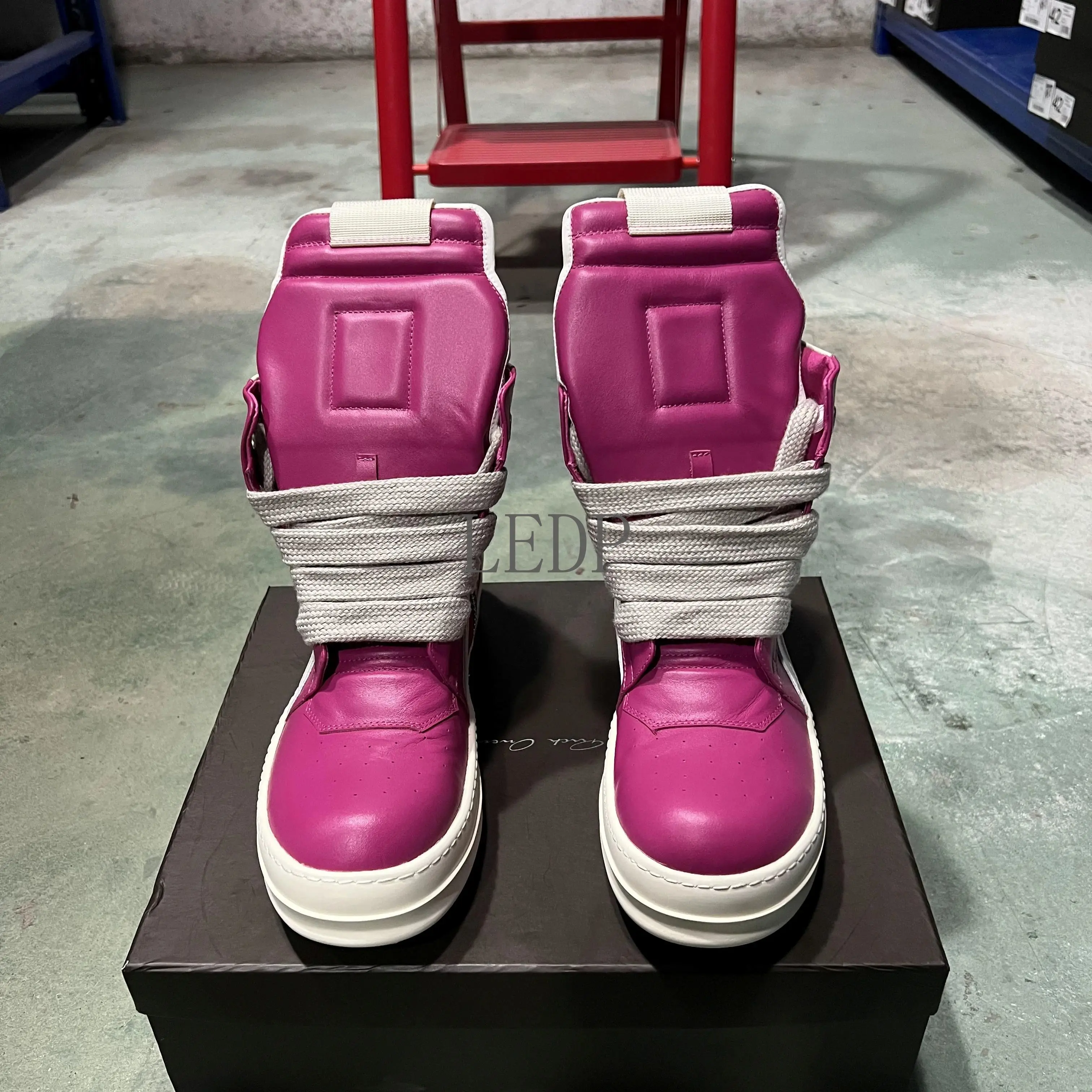 Brand Casual Shoe Hot Pink Genuine Leather Casual Designer Shoes Men Women High Top Sneakers Thick Lace-Up Zipper Chunky Sole
Brand Casual Shoe Hot Pink Genuine Leather Casual Designer Shoes Men Women High Top Sneakers Thick Lace-Up Zipper Chunky Sole