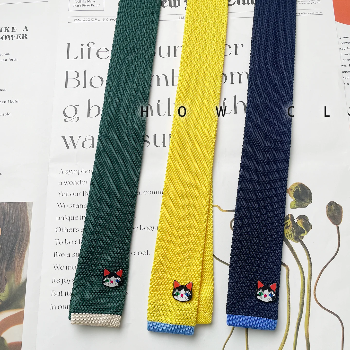 Knitted Color Matching Personality Self-created Solid Color Kitten Necktie Men and Women Versatile Tie
Knitted Color Matching Personality Self-created Solid Color Kitten Necktie Men and Women Versatile Tie