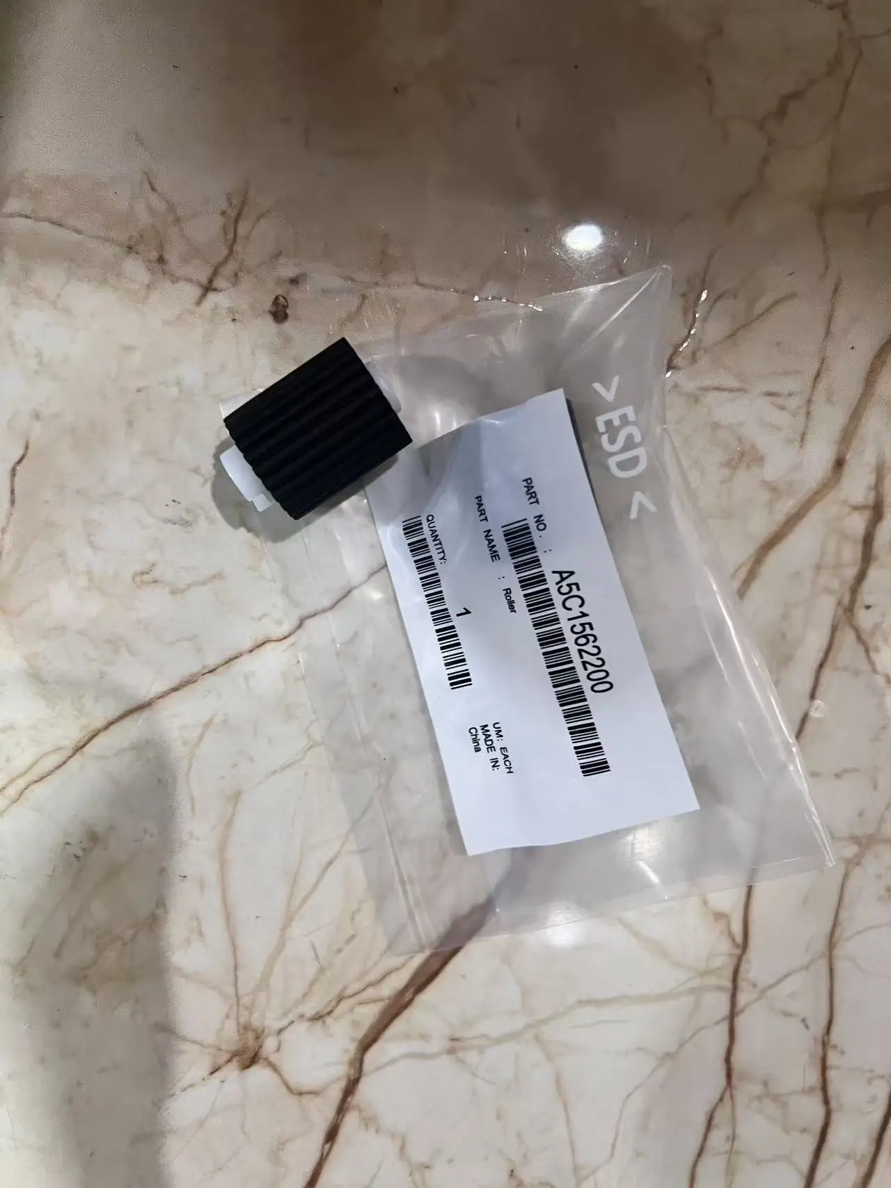 10pcs. Japan ORIGINLA A5c1562200 Pickup Roller for KONICA BH223 BH283 BH363 BH423 BH7823 BH7828 223 283 363 C451 C550 C650 C452
10pcs. Japan ORIGINLA A5c1562200 Pickup Roller for KONICA BH223 BH283 BH363 BH423 BH7823 BH7828 223 283 363 C451 C550 C650 C452