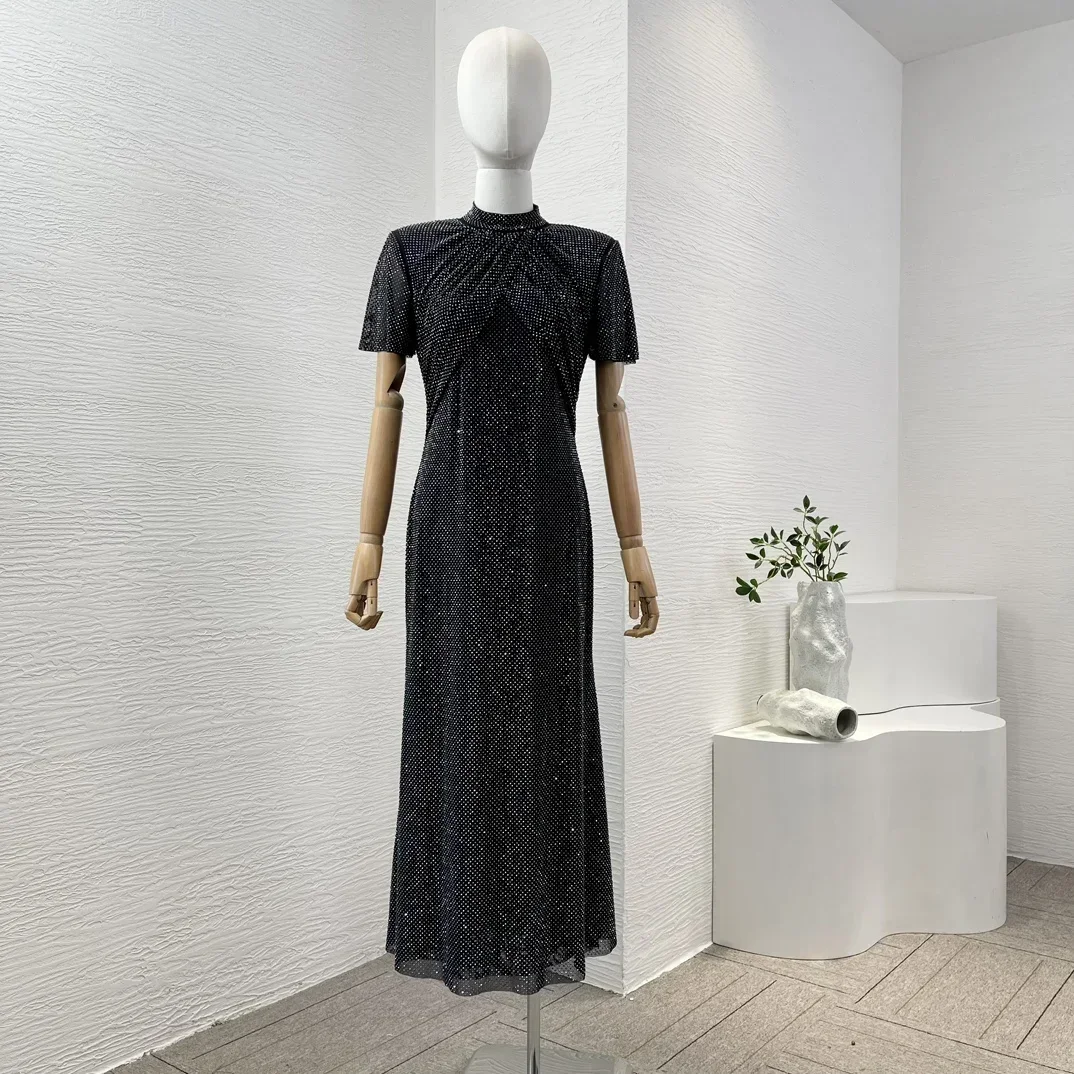 2024 Summer New Women Cross Pleated Design Collection for Party High Quality Short Sleeve Turtleneck Diamonds TrumpetMidi Dress
2024 Summer New Women Cross Pleated Design Collection for Party High Quality Short Sleeve Turtleneck Diamonds TrumpetMidi Dress