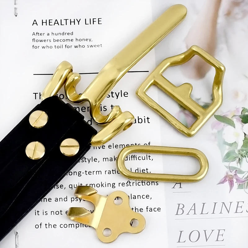 1Set Solid Brass Belt Buckle 40mm Men Waistband Head Copper Rivet Clasp Jeans Belts Cavalry Buckles Leather Crafts Accessories
1Set Solid Brass Belt Buckle 40mm Men Waistband Head Copper Rivet Clasp Jeans Belts Cavalry Buckles Leather Crafts Accessories
