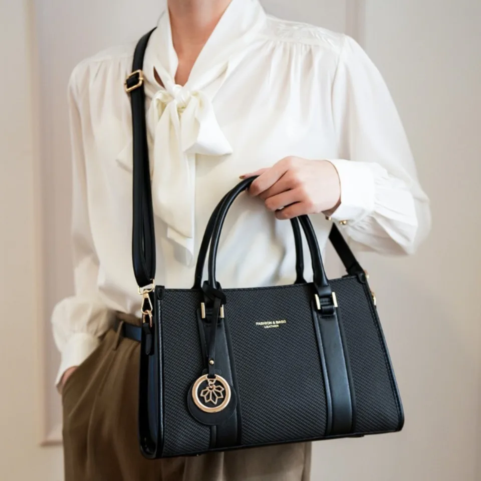 Women's Elegant Business Commute Textured Vegan Leather Tote Bag Top Quality Shoulder Crossbody Bags for Women Sturdy Durable
Women's Elegant Business Commute Textured Vegan Leather Tote Bag Top Quality Shoulder Crossbody Bags for Women Sturdy Durable