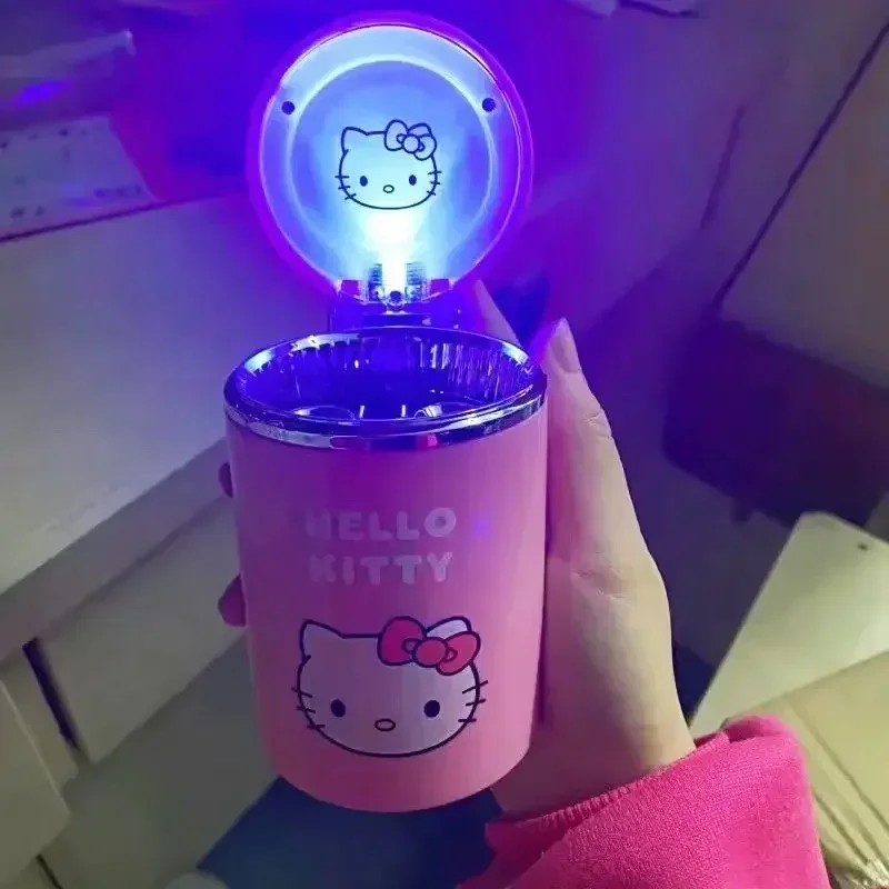 Hello Kitty cute kawaii anime personality LED light-up car ashtray with cover car decoration for men and women holiday gifts
Hello Kitty cute kawaii anime personality LED light-up car ashtray with cover car decoration for men and women holiday gifts