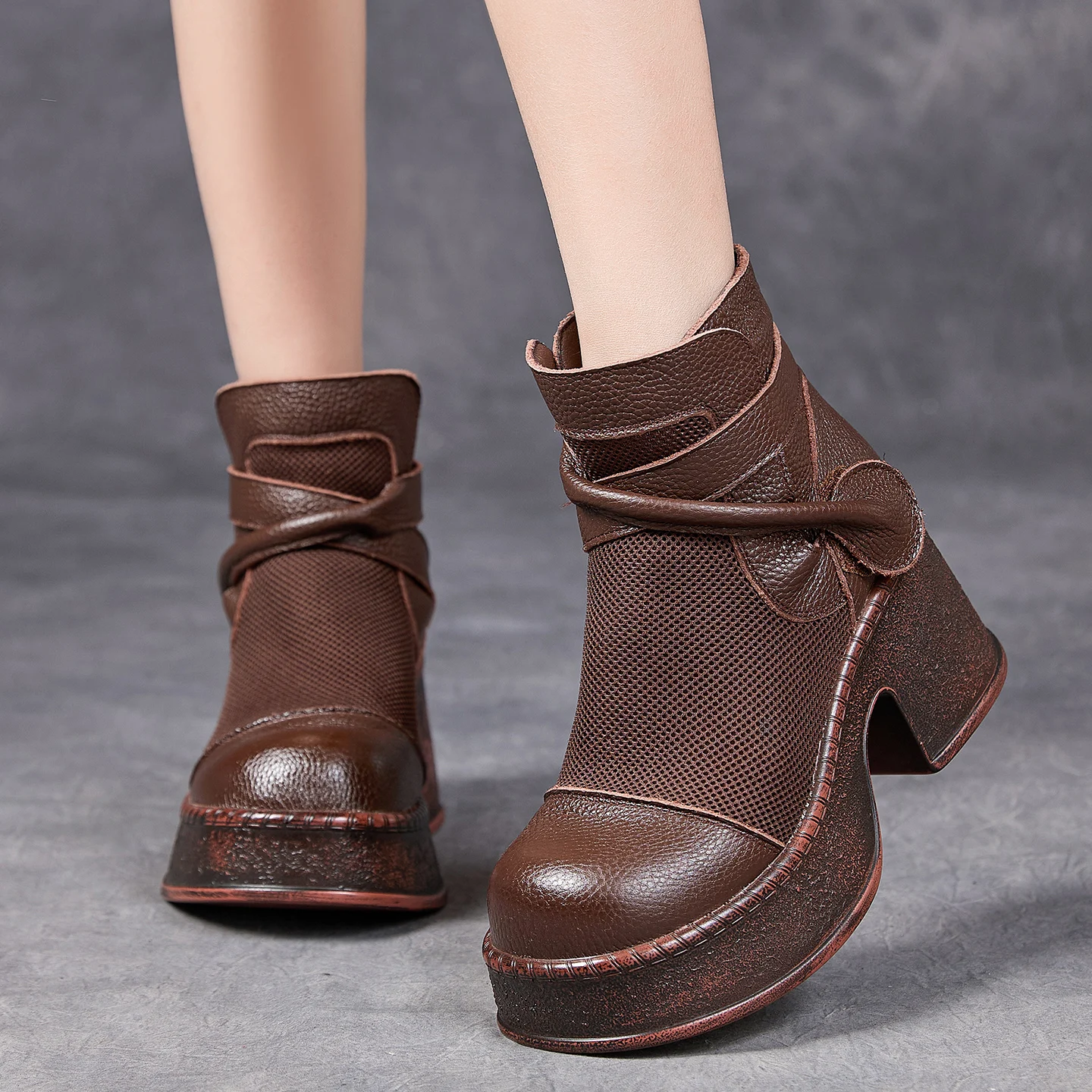 GKTINOO/женские мотоциклетные ботинки из натуральной кожи, весенне-осенняя женская обувь на молнии с круглым носком, сетчатые ботильоны ручной работы в стиле ретро на платформе
GKTINOO/женские мотоциклетные ботинки из натуральной кожи, весенне-осенняя женская обувь на молнии с круглым носком, сетчатые ботильоны ручной работы в стиле ретро на платформе