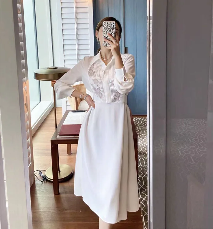 2025 Autumn Elegant Office Ladies Patchwork Lace Shirt Dress Long Sleeve Fashion Lace-up Triacetate White Dress
2025 Autumn Elegant Office Ladies Patchwork Lace Shirt Dress Long Sleeve Fashion Lace-up Triacetate White Dress