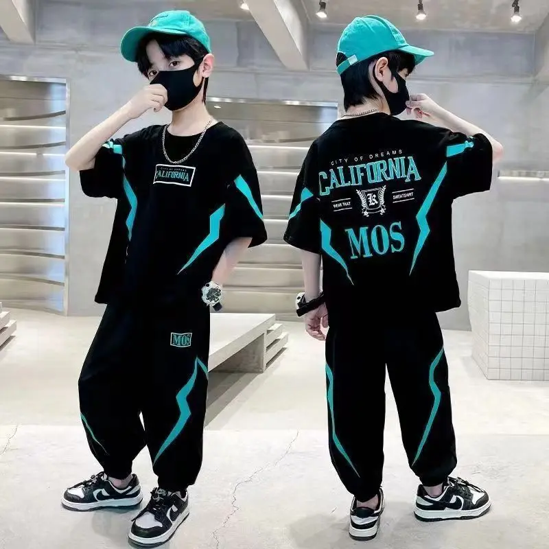Boys' Summer Suit 2024 Children's Sports Two-piece Set Summer Short-sleeved Little Boys' Clothes Trend
Boys' Summer Suit 2024 Children's Sports Two-piece Set Summer Short-sleeved Little Boys' Clothes Trend