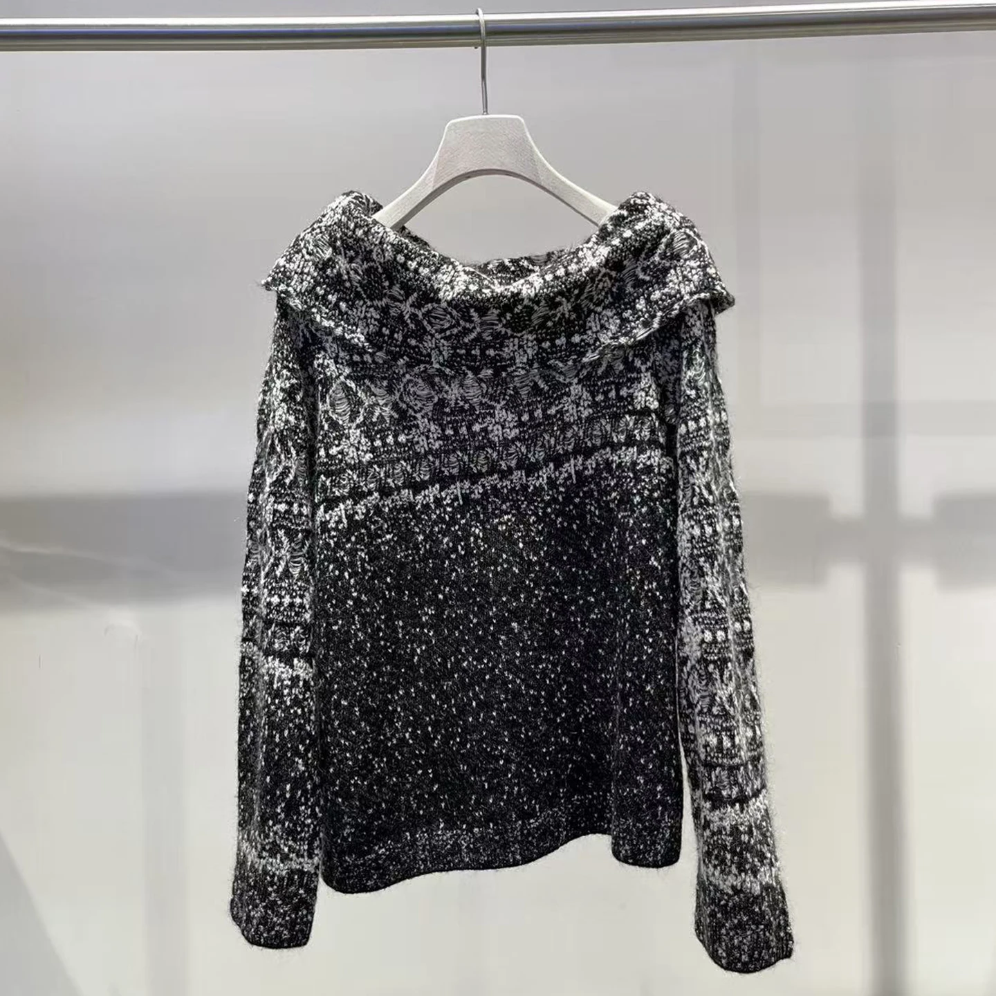 High-End Women's Knitted Sweater with Embroidery One-oulder Loose Sle Aosphere Lazy Sle Winter New Arrival
High-End Women's Knitted Sweater with Embroidery One-oulder Loose Sle Aosphere Lazy Sle Winter New Arrival