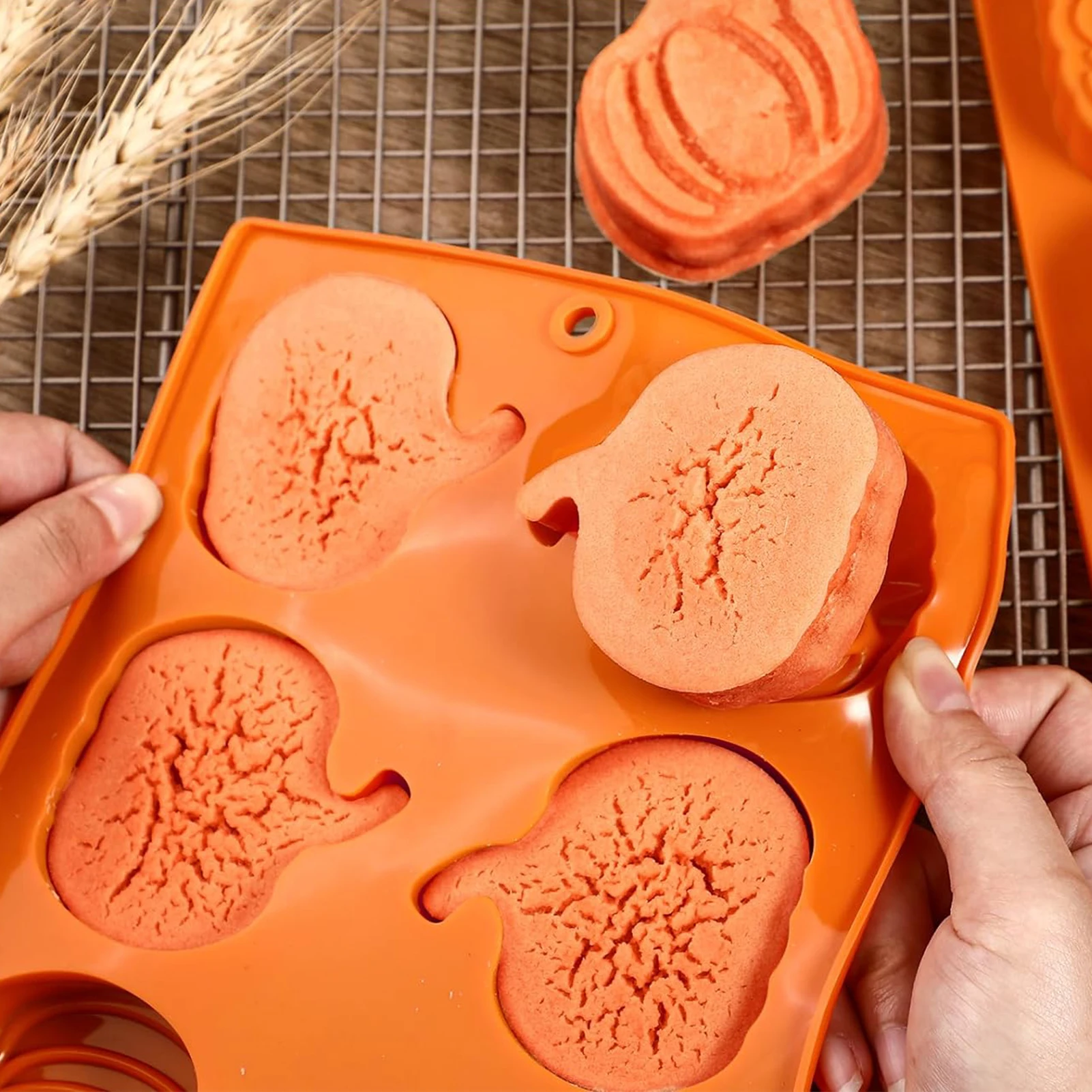 Silicone Baking Mold Creative Pumpkin Shaped Mould For Cake Biscuit Chocolate Dessert Making Halloween Element Kitchenwares 2025
Silicone Baking Mold Creative Pumpkin Shaped Mould For Cake Biscuit Chocolate Dessert Making Halloween Element Kitchenwares 2025