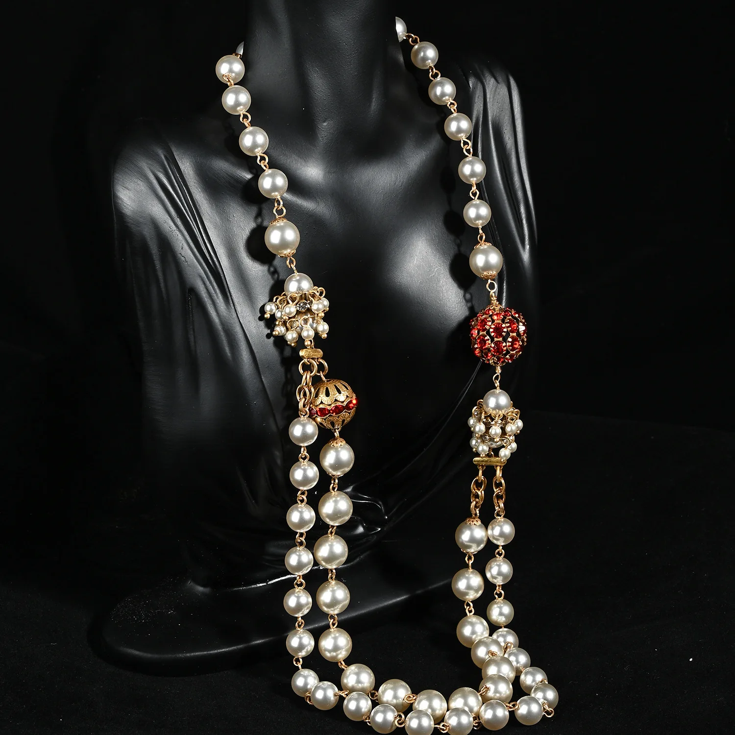 Vintage Retro Glass Pearl Necklace Long Layerable Sweater Chain Court-Style Jewelry Birthday Valentine's Day Gifts for Women
Vintage Retro Glass Pearl Necklace Long Layerable Sweater Chain Court-Style Jewelry Birthday Valentine's Day Gifts for Women