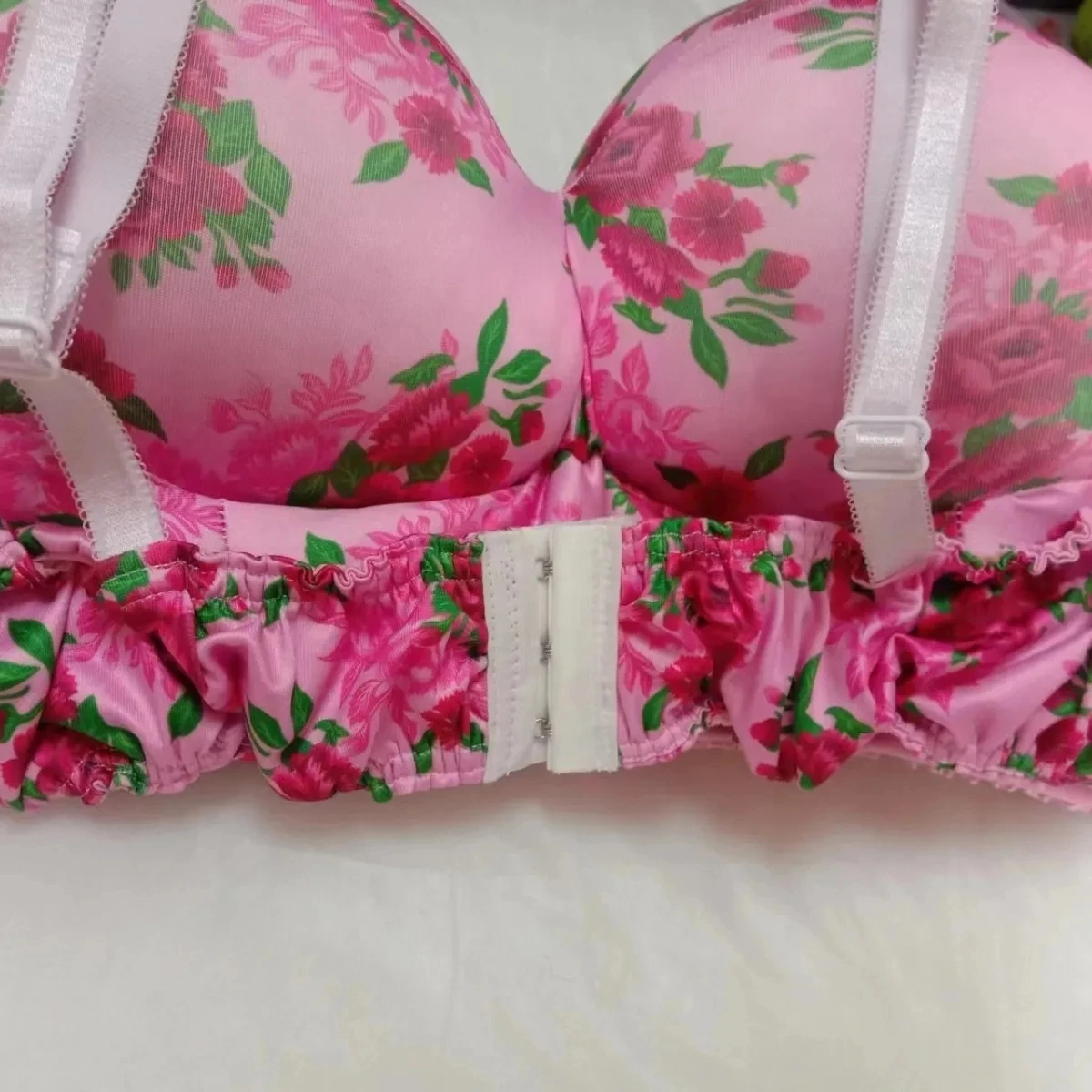 Handmade G Cup Man's Floral Silky Touch Cosplay CD Costumes Bra Top Private FKK Party DJ Club Bar Dance
Handmade G Cup Man's Floral Silky Touch Cosplay CD Costumes Bra Top Private FKK Party DJ Club Bar Dance