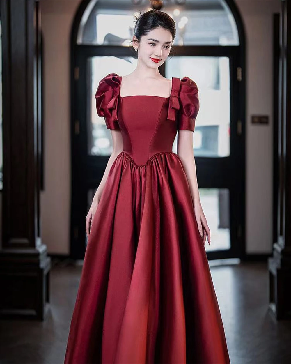 Customized Temperament Burgundy Satin Evening Dress High Quality Square Collar Puff Sleeves Short Sleeves Lace Up Back Prom Dres
Customized Temperament Burgundy Satin Evening Dress High Quality Square Collar Puff Sleeves Short Sleeves Lace Up Back Prom Dres