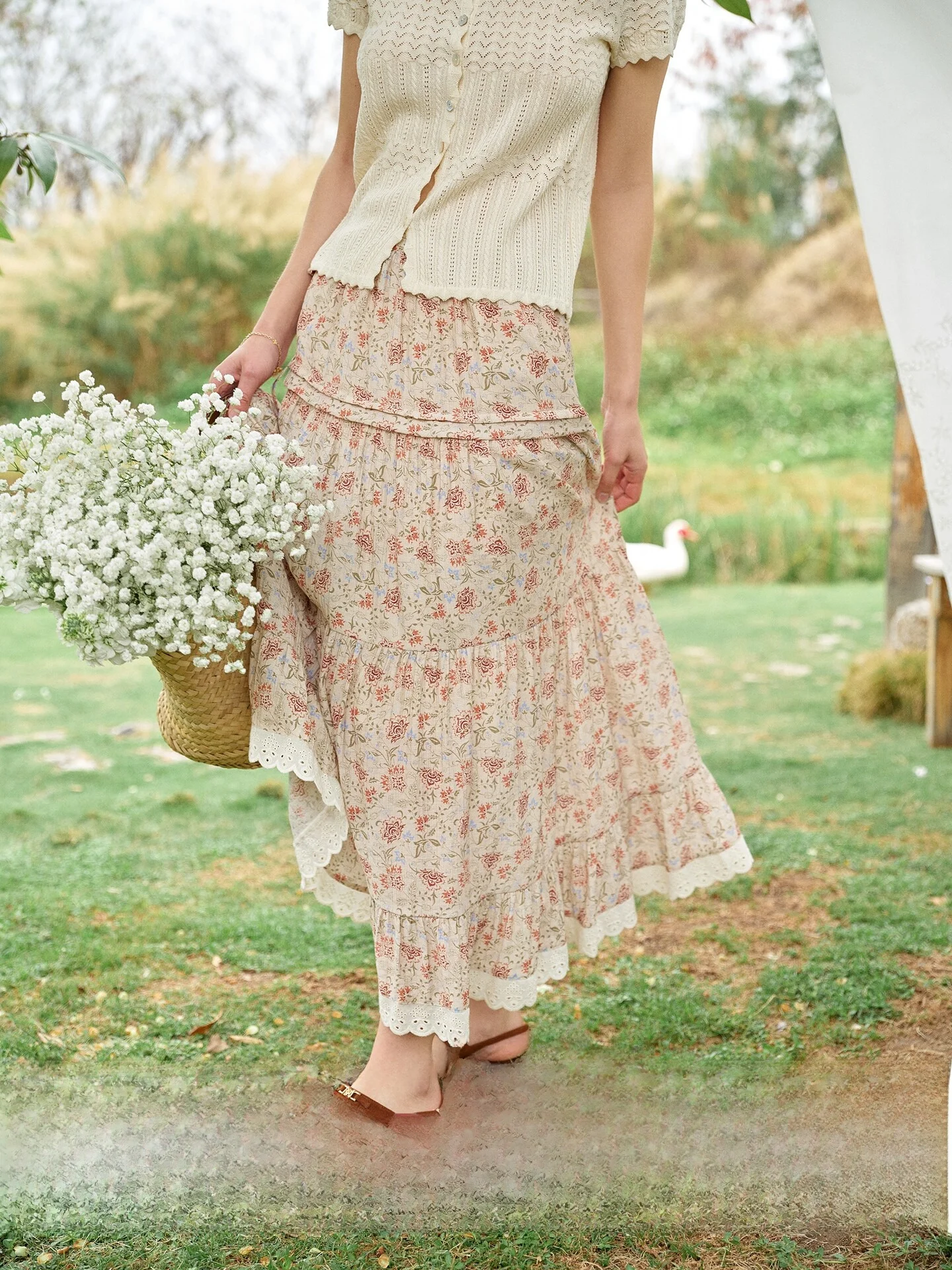 SimpleRetro Plant Floral Half Skirt Women's Versatile Lace Tea Break Skirt High Waist A-Line Skirt Viscose Nylon Fabric
SimpleRetro Plant Floral Half Skirt Women's Versatile Lace Tea Break Skirt High Waist A-Line Skirt Viscose Nylon Fabric