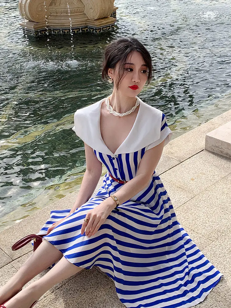 Shpmishal French Blue and White Stripe Navy Neck Dress 2023 New Design Feeling Waist Closing Midlength Dress Female Clothing
Shpmishal French Blue and White Stripe Navy Neck Dress 2023 New Design Feeling Waist Closing Midlength Dress Female Clothing