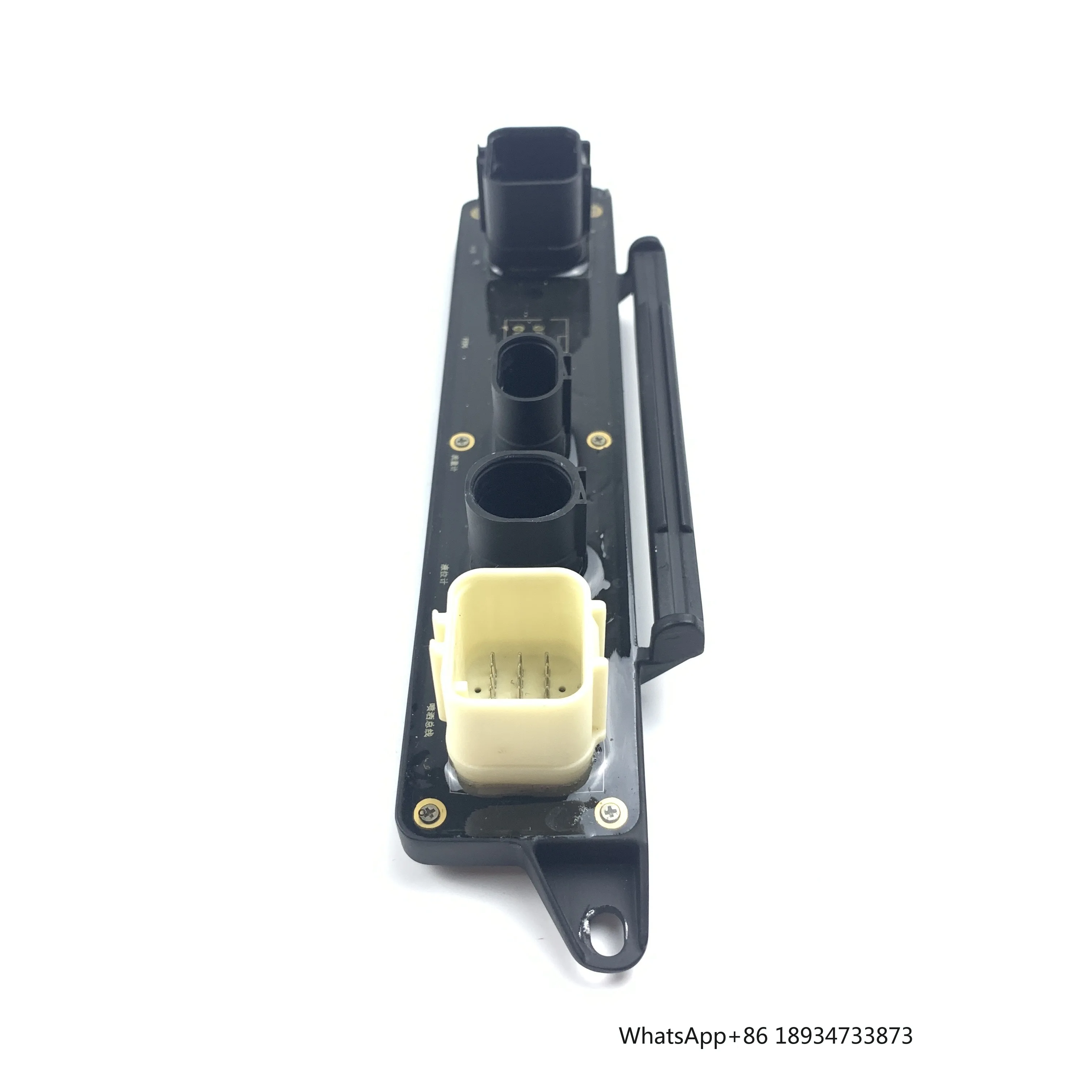 DJ1 Agras Agriculture T40 T20P Плата адаптера распыления Модуль в сборе для запасных частей для сельскохозяйственных BC.AG.SS 000546
DJ1 Agras Agriculture T40 T20P Плата адаптера распыления Модуль в сборе для запасных частей для сельскохозяйственных BC.AG.SS 000546