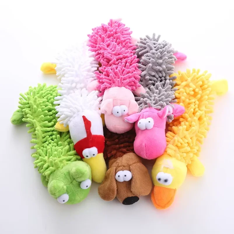 The dog can't chew through the self-amusing pet plush toy mop hair dental chew squeaky toy.
The dog can't chew through the self-amusing pet plush toy mop hair dental chew squeaky toy.