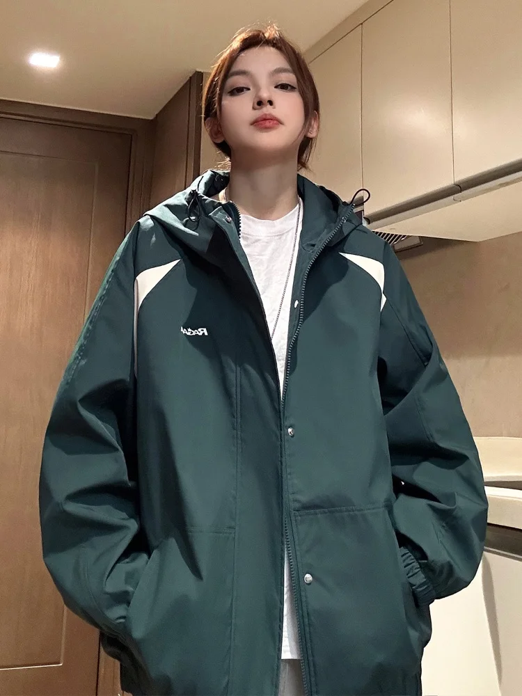 American Sle Men's Casual Jaet Autumn New Loose Sport Coat Trendy Brand Windproof Outdoor Leisure Top for Couples
American Sle Men's Casual Jaet Autumn New Loose Sport Coat Trendy Brand Windproof Outdoor Leisure Top for Couples