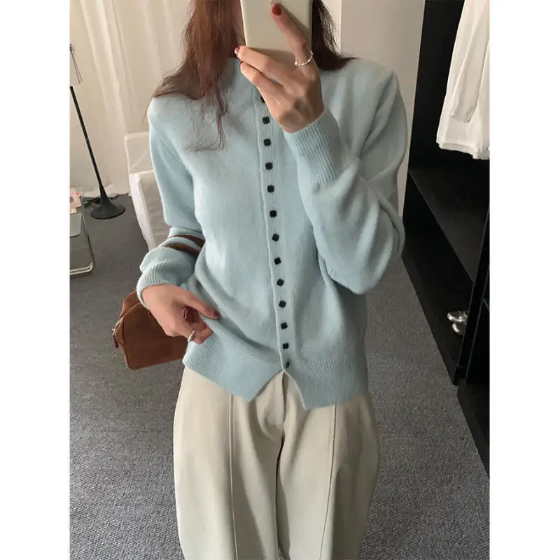 Long Sleeve Knitted Cardigan Pullover Women's Autumn Winter Korean Version Round Neck Single Button Sweater Coat Pure Sweet Top
Long Sleeve Knitted Cardigan Pullover Women's Autumn Winter Korean Version Round Neck Single Button Sweater Coat Pure Sweet Top