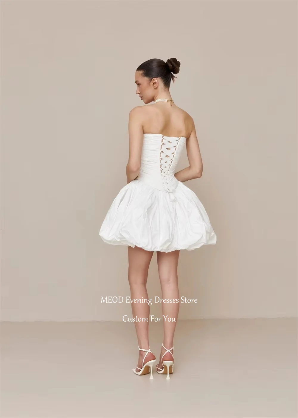 MEOD White Satin Strapless Women's Wedding Dress Sleeveless A Line Bridal Gown Elegant Backless Vestido De Noiva Customized
MEOD White Satin Strapless Women's Wedding Dress Sleeveless A Line Bridal Gown Elegant Backless Vestido De Noiva Customized