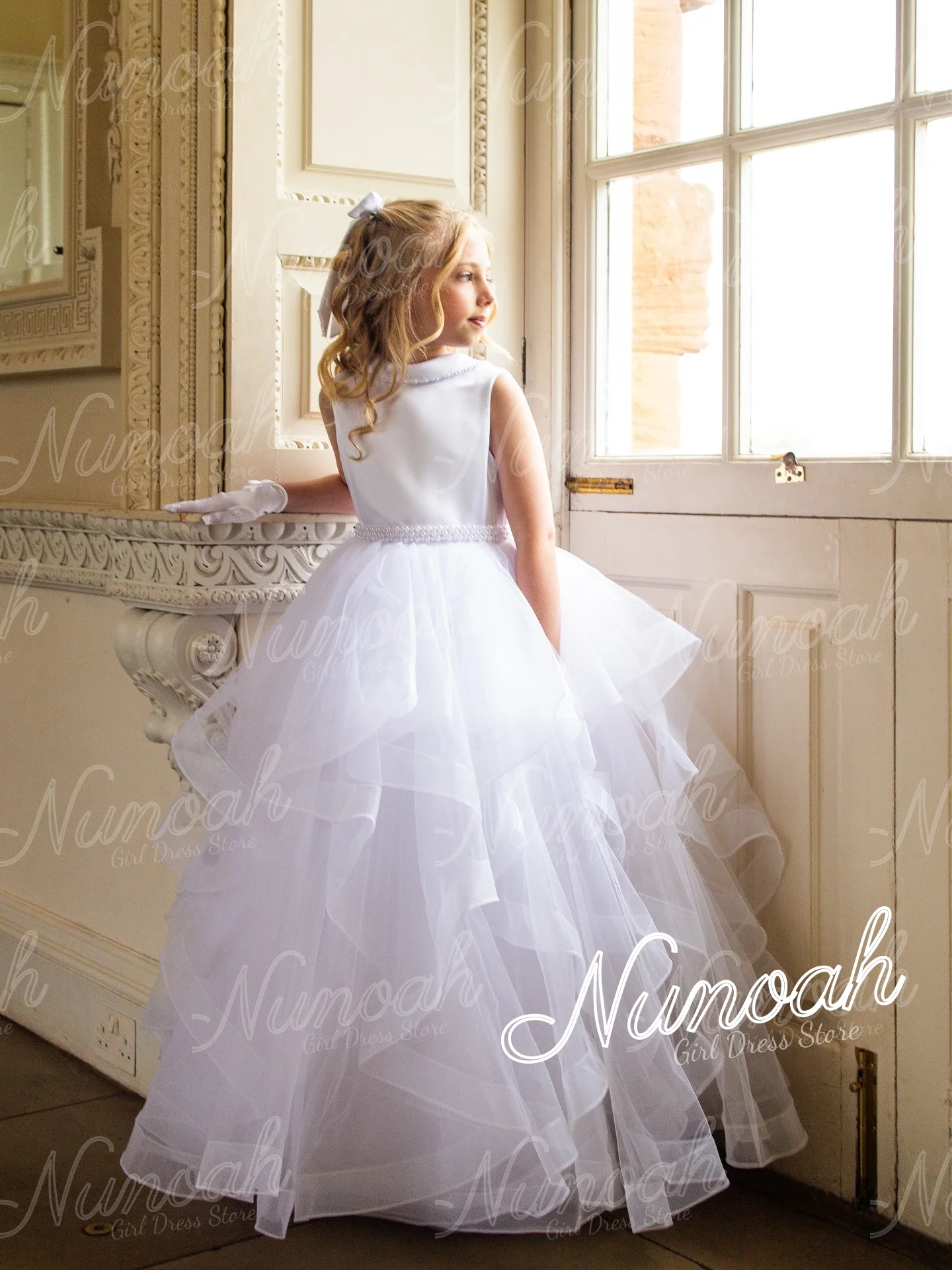 White Flower Girl Dresses for Wedding Floor Length Girl Birthday Gowns Pleated Floor Length First Communion Gowns Customized
White Flower Girl Dresses for Wedding Floor Length Girl Birthday Gowns Pleated Floor Length First Communion Gowns Customized