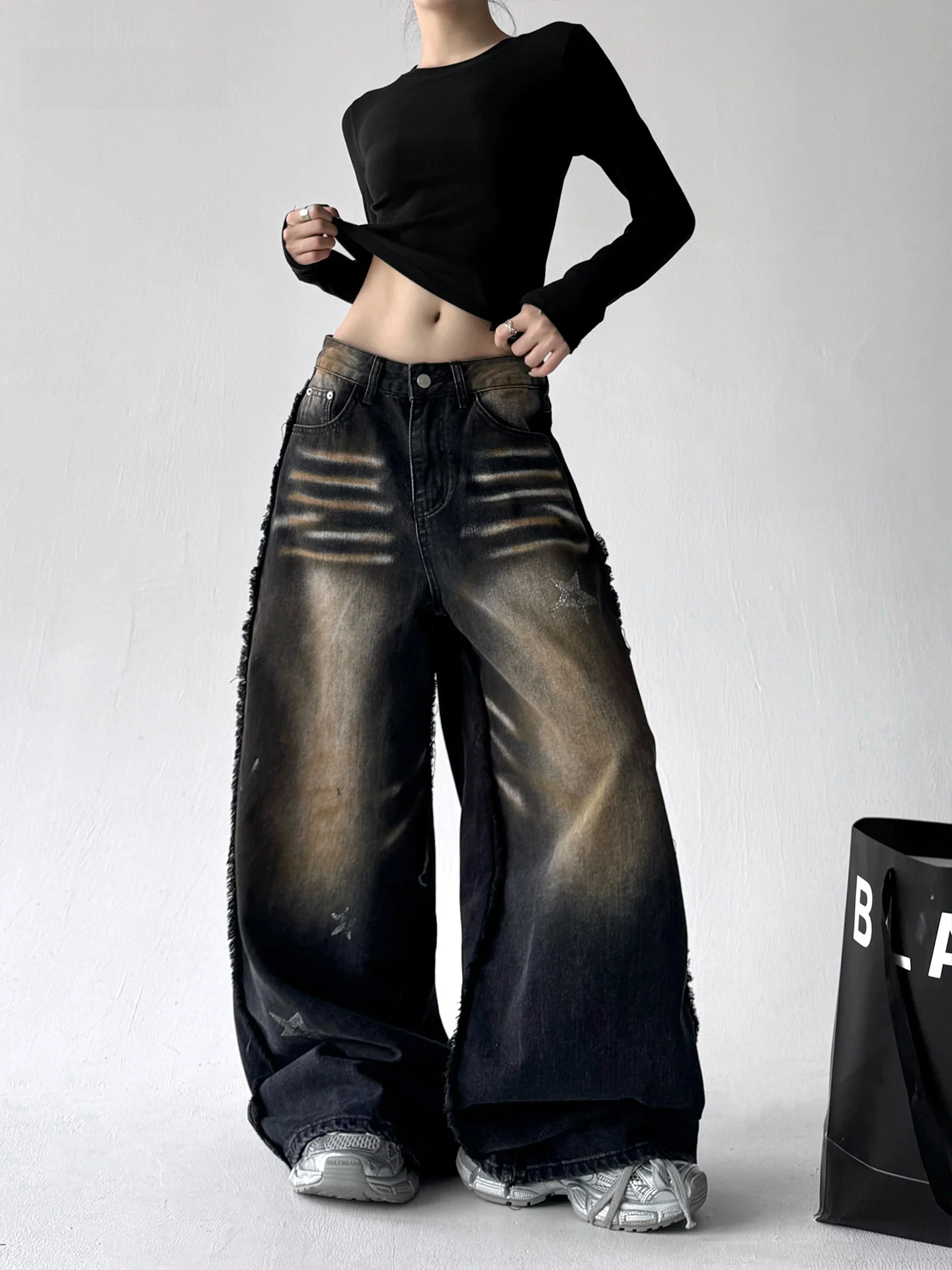 Американские джинсы с высокой талией и широкими штанинами, женские свободные брюки прямого кроя, осенняя новинка, хлопковая смесь с эластаном
Американские джинсы с высокой талией и широкими штанинами, женские свободные брюки прямого кроя, осенняя новинка, хлопковая смесь с эластаном