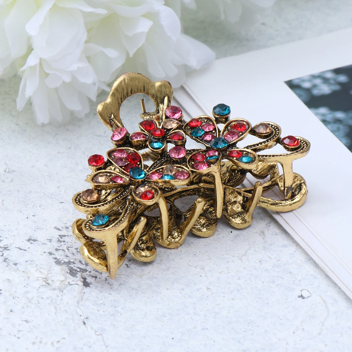 1pc Retro Crystal Claw Vintage Clamp Non-Slip Clip For Women Girls Colorful Alloy Accessories Shower Hair Tool Fashion Hair Claw
1pc Retro Crystal Claw Vintage Clamp Non-Slip Clip For Women Girls Colorful Alloy Accessories Shower Hair Tool Fashion Hair Claw