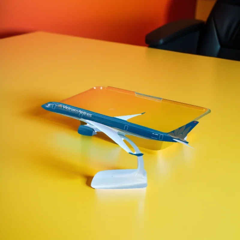 20cm Aircraft Airbus A350 Vietnam Airlines Alloy Plane Model Toys Children Kids Gift for Collection Model Display
20cm Aircraft Airbus A350 Vietnam Airlines Alloy Plane Model Toys Children Kids Gift for Collection Model Display