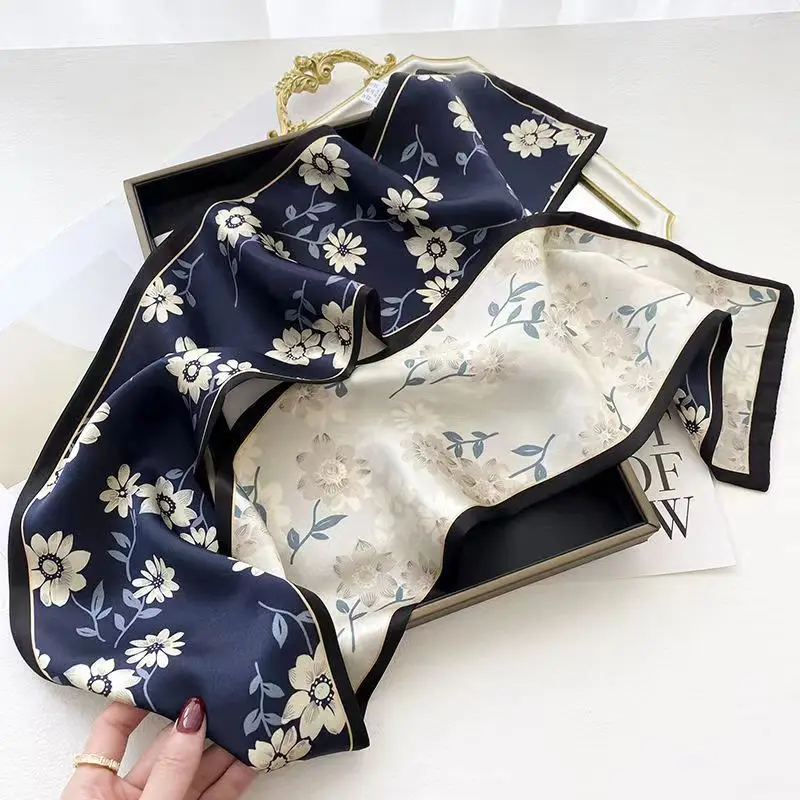 Satin streamer long strip small silk scarf scarf long scarf versatile women's headscarf gift
Satin streamer long strip small silk scarf scarf long scarf versatile women's headscarf gift