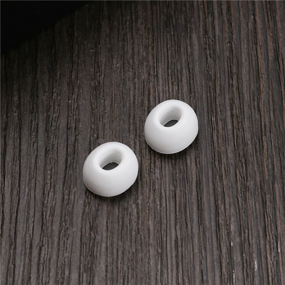 1 Pair Silicone Earphone Caps Anti Earbuds Headphone Accessories Compatible for Airpods Pro (Small Size)
1 Pair Silicone Earphone Caps Anti Earbuds Headphone Accessories Compatible for Airpods Pro (Small Size)