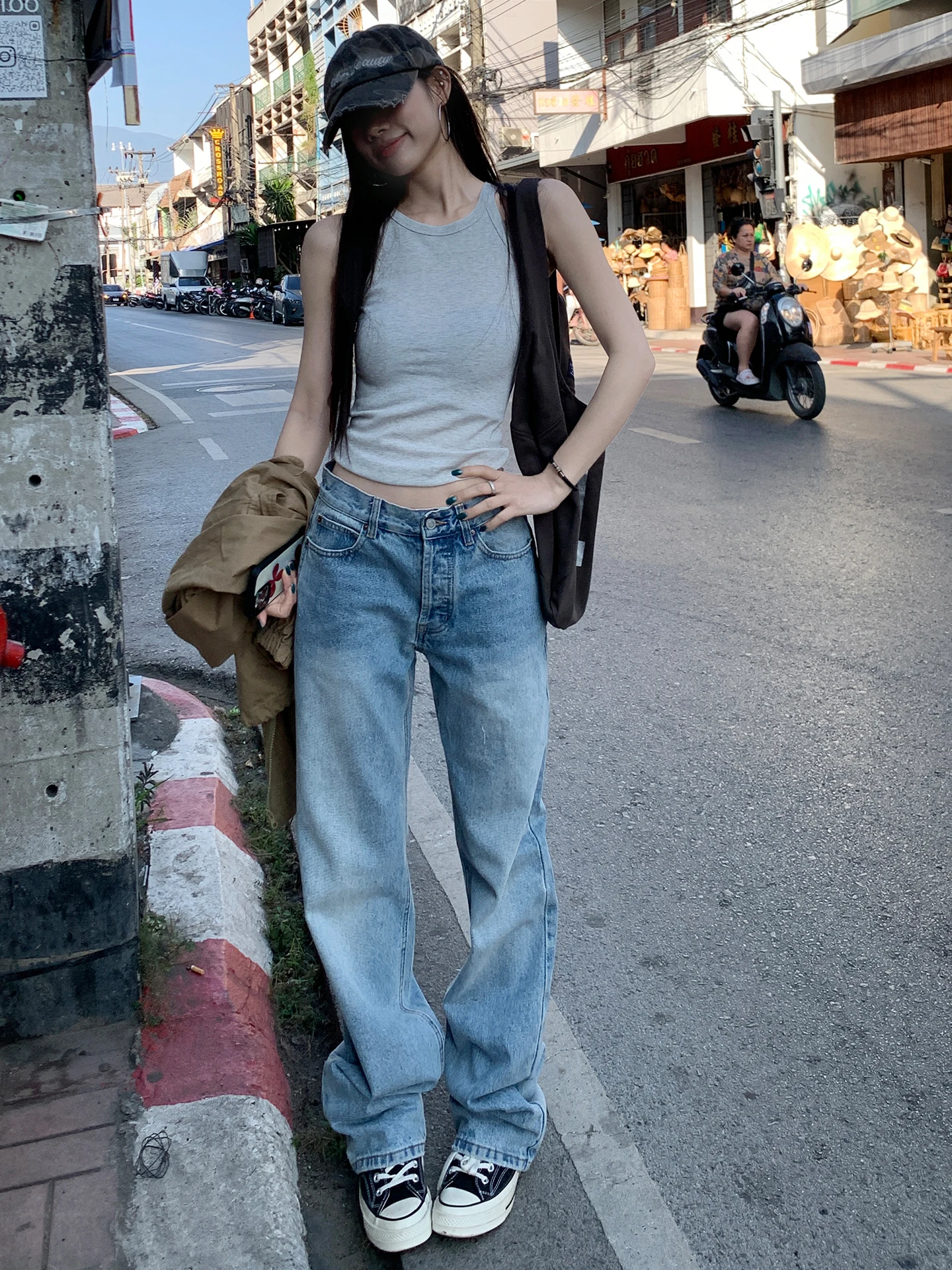 Light Blue Straight Leg Jeans Women's Small Size 2026 New Spring American Retro Spicy Girl Low Waist Slim Version Pants
Light Blue Straight Leg Jeans Women's Small Size 2026 New Spring American Retro Spicy Girl Low Waist Slim Version Pants