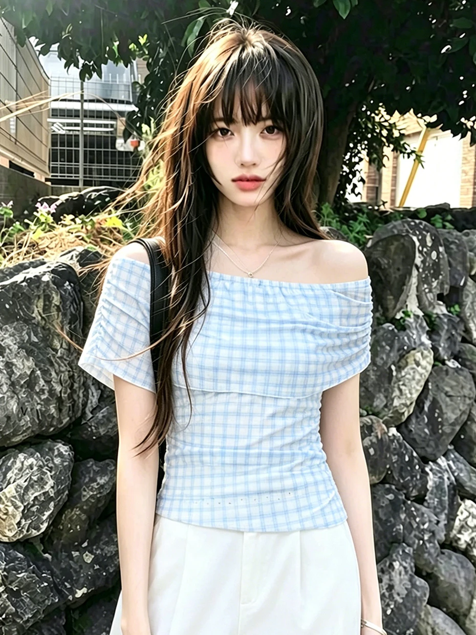 Sexy Plaid One-Shoulder Short-Sleeve T-Shirt Women's Summer Slim Fit Waist-Cinching Unique Short-Length Fashion Top
Sexy Plaid One-Shoulder Short-Sleeve T-Shirt Women's Summer Slim Fit Waist-Cinching Unique Short-Length Fashion Top