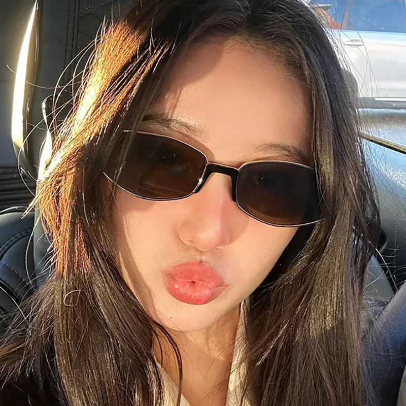 Small Metal Frame Oval Sunglasses For Women 2024 Brand Designer Fashion Luxury Shades UV400 Eyewear Men Vintage Sun Glasses
Small Metal Frame Oval Sunglasses For Women 2024 Brand Designer Fashion Luxury Shades UV400 Eyewear Men Vintage Sun Glasses