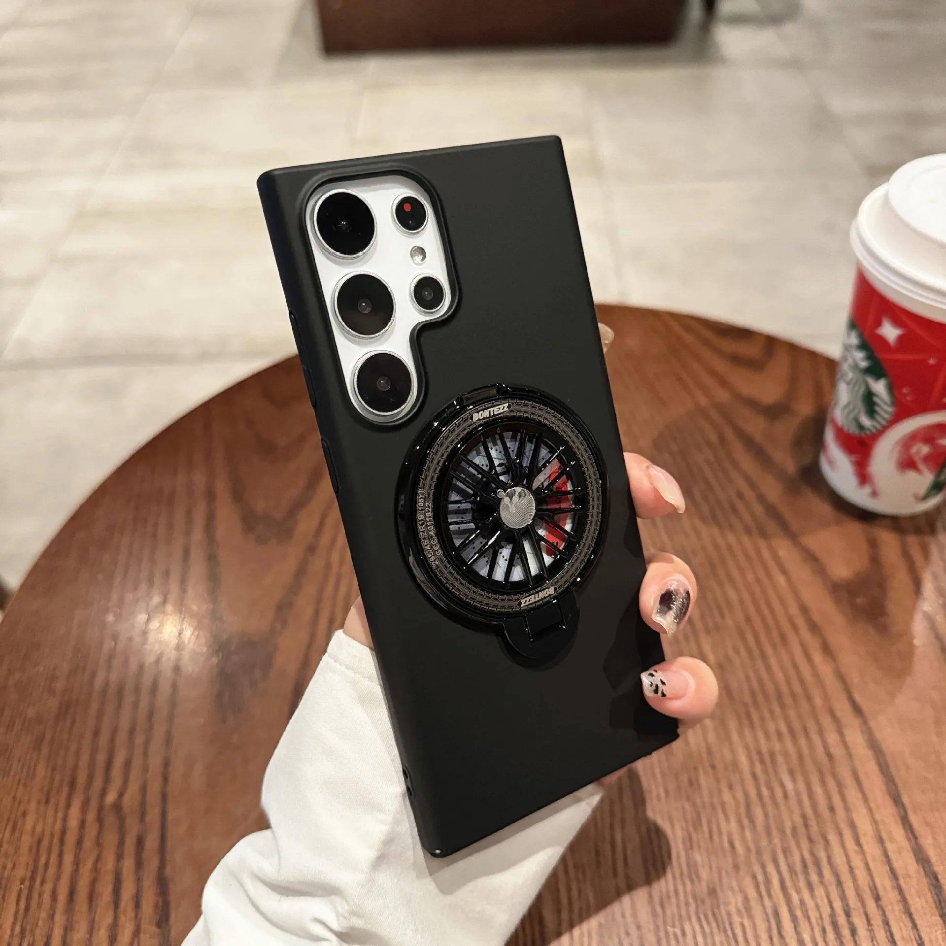 Hot Selling Ultra-thin Case For Samsung S24/23Ultra Magnetic Suction Decompression S23 Rotary Gyro Holder Mate60Pro Phone Case
Hot Selling Ultra-thin Case For Samsung S24/23Ultra Magnetic Suction Decompression S23 Rotary Gyro Holder Mate60Pro Phone Case