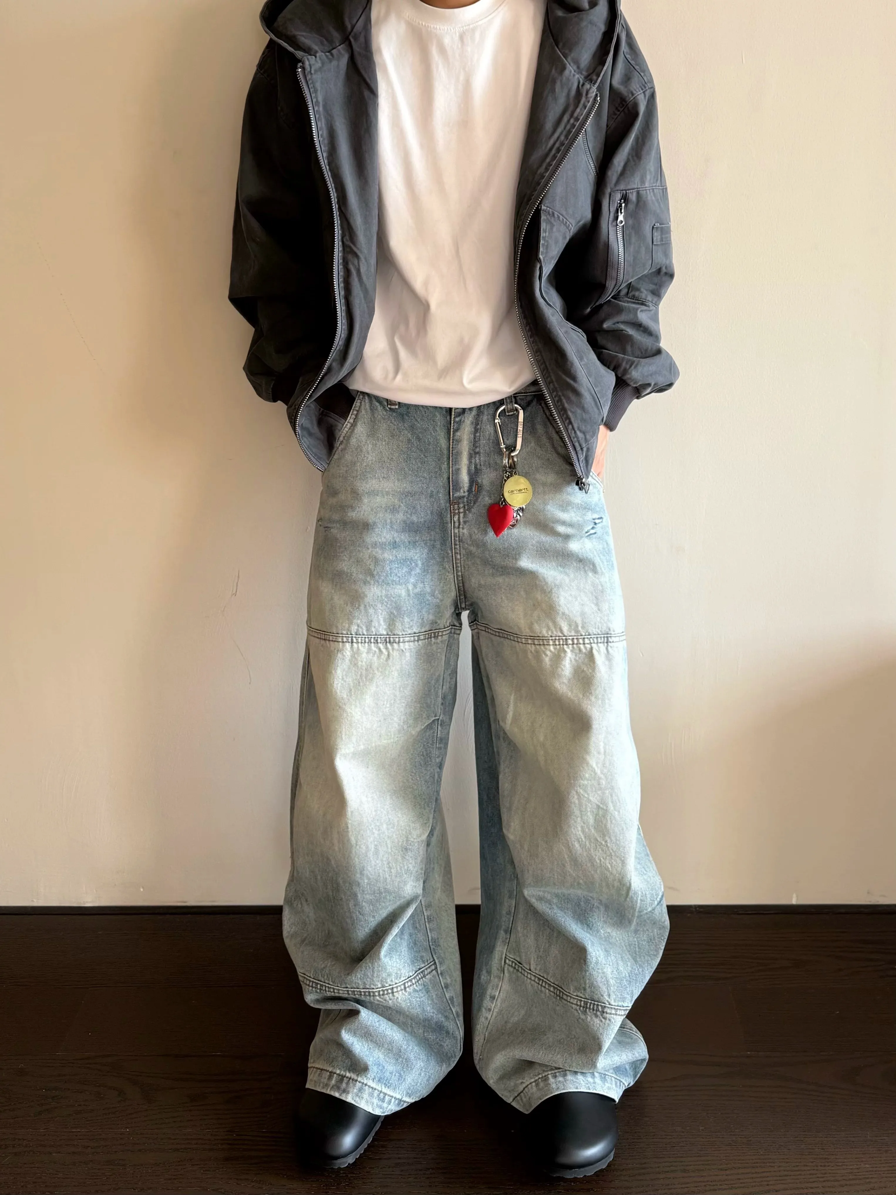 Retro American Washed Distressed Knife Jeans Men Women Summer New Loose Straight Wide Leg Versatile Trousers Trendy
Retro American Washed Distressed Knife Jeans Men Women Summer New Loose Straight Wide Leg Versatile Trousers Trendy