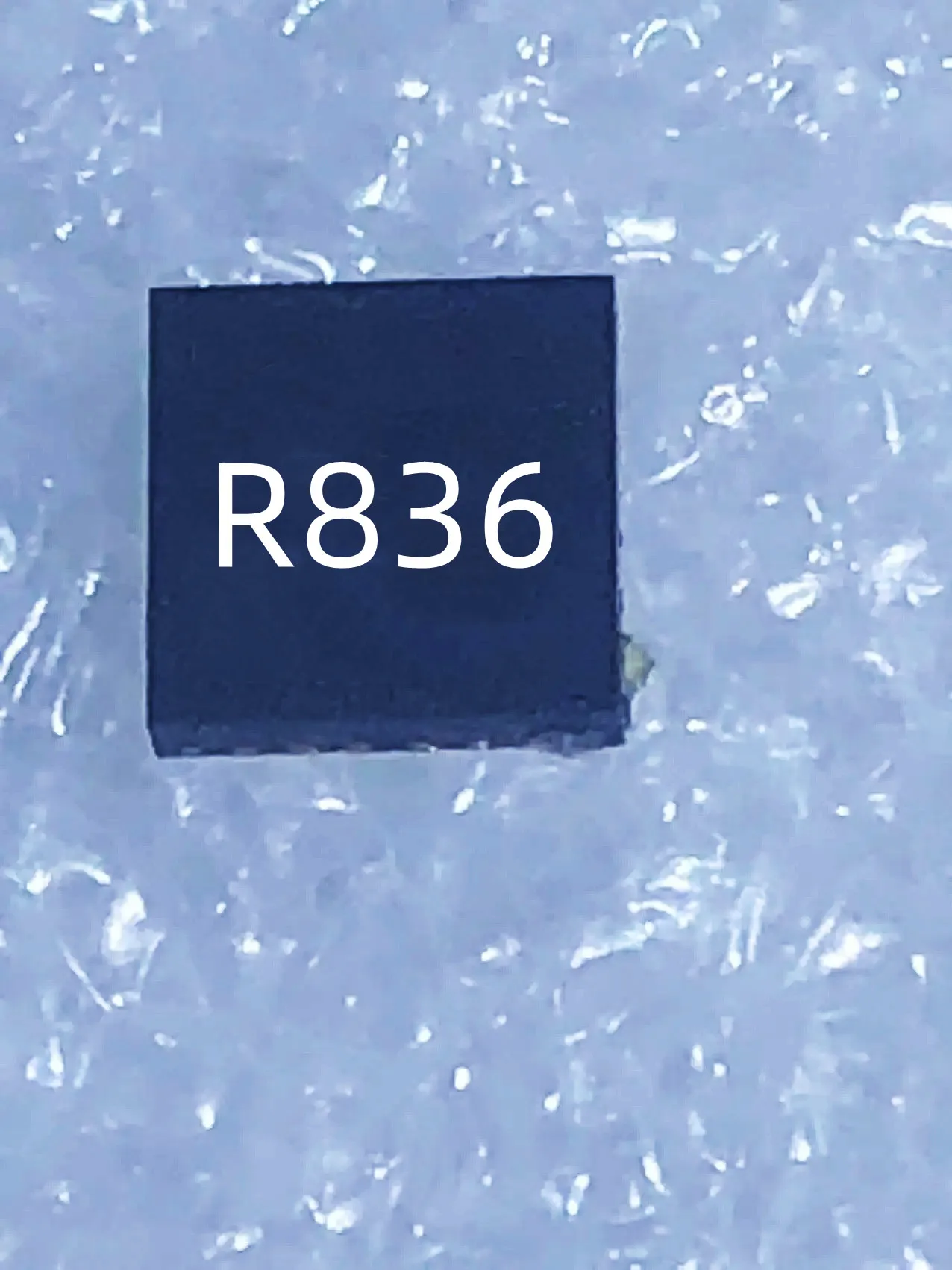 1 шт. R836 новый товар в наличии R836 QFN24 интегральная схема чип IC R836 поддерживает предложение BOM one-stop
1 шт. R836 новый товар в наличии R836 QFN24 интегральная схема чип IC R836 поддерживает предложение BOM one-stop
