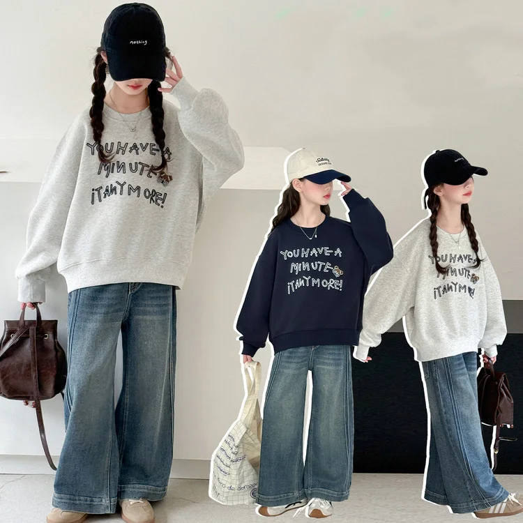 Teenager Girls Sets Autumn Children Girl Letter Printed Sweatshirt Kids Girls Wide Leg Jean School Girls Two-piece Casual Outfit 
Teenager Girls Sets Autumn Children Girl Letter Printed Sweatshirt Kids Girls Wide Leg Jean School Girls Two-piece Casual Outfit
