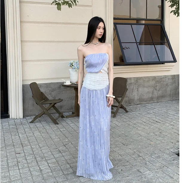 High Waist and Thin Hollow Splicing Pleated Long Tube Top Dress Women
High Waist and Thin Hollow Splicing Pleated Long Tube Top Dress Women