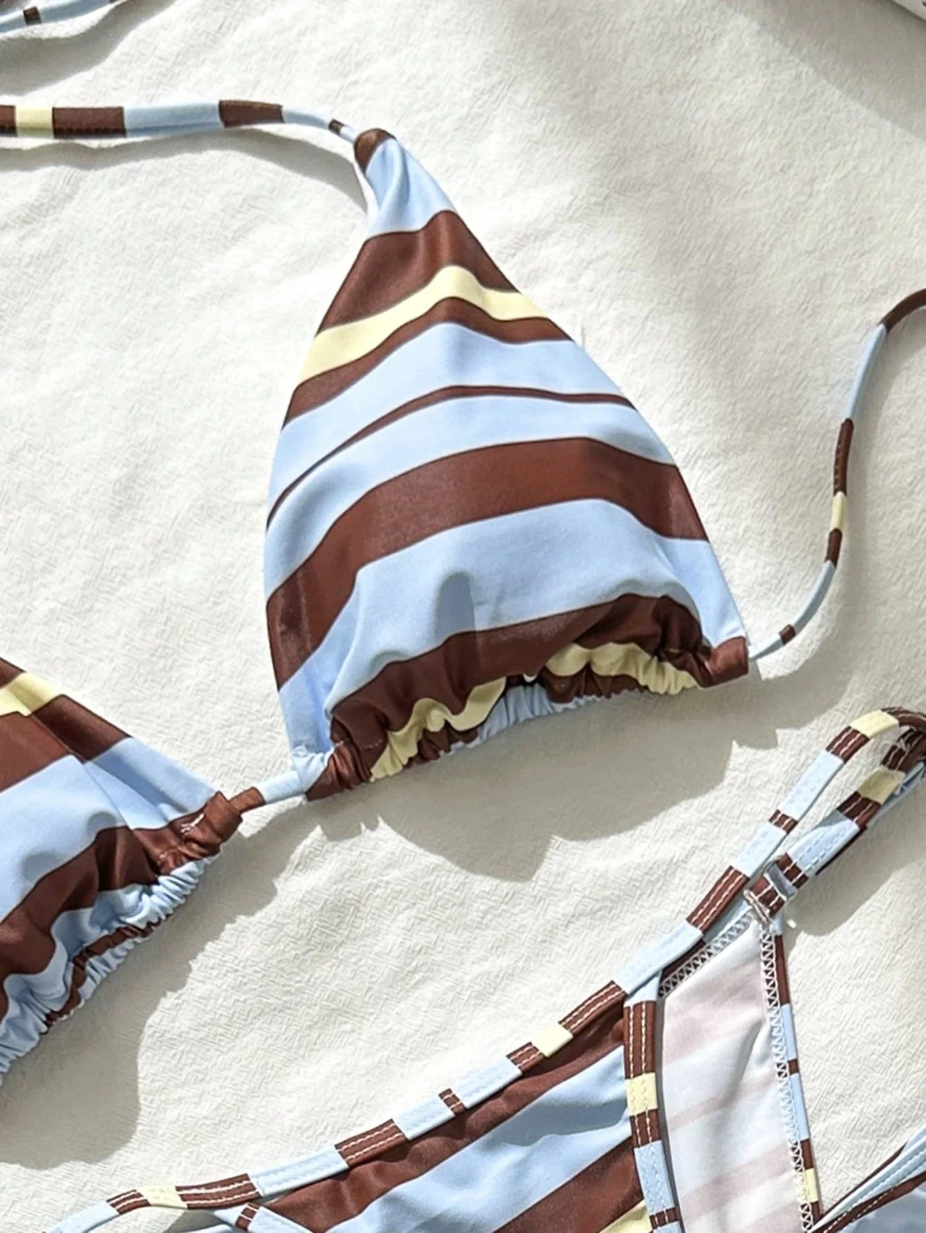 3pcs Women Striped Bikini Set With Mini Skirt Cover Up For Beach Vacation
3pcs Women Striped Bikini Set With Mini Skirt Cover Up For Beach Vacation