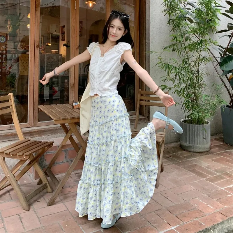 Women's Korean Style Two Piece Set White Eyelet Crop Top Blue Floral Tiered Maxi Skirt Summer Casual Outfit Petite Friendly
Women's Korean Style Two Piece Set White Eyelet Crop Top Blue Floral Tiered Maxi Skirt Summer Casual Outfit Petite Friendly
