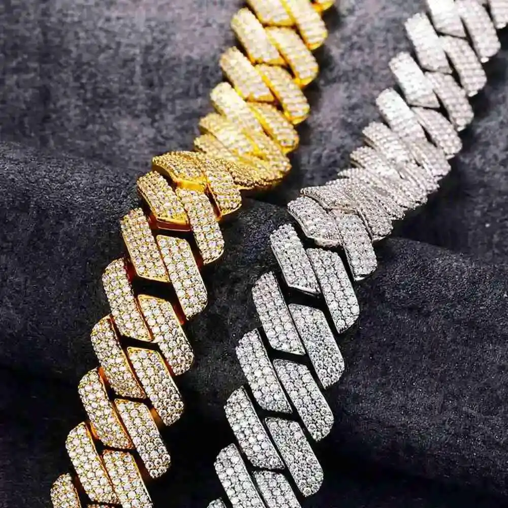 925 Silver Vermeil Iced Out Diamonds Moissanite Necklace 3 Rows 20mm Cuban Link Chain Necklace Bracelet Hip Hop Jewelry for Men
925 Silver Vermeil Iced Out Diamonds Moissanite Necklace 3 Rows 20mm Cuban Link Chain Necklace Bracelet Hip Hop Jewelry for Men