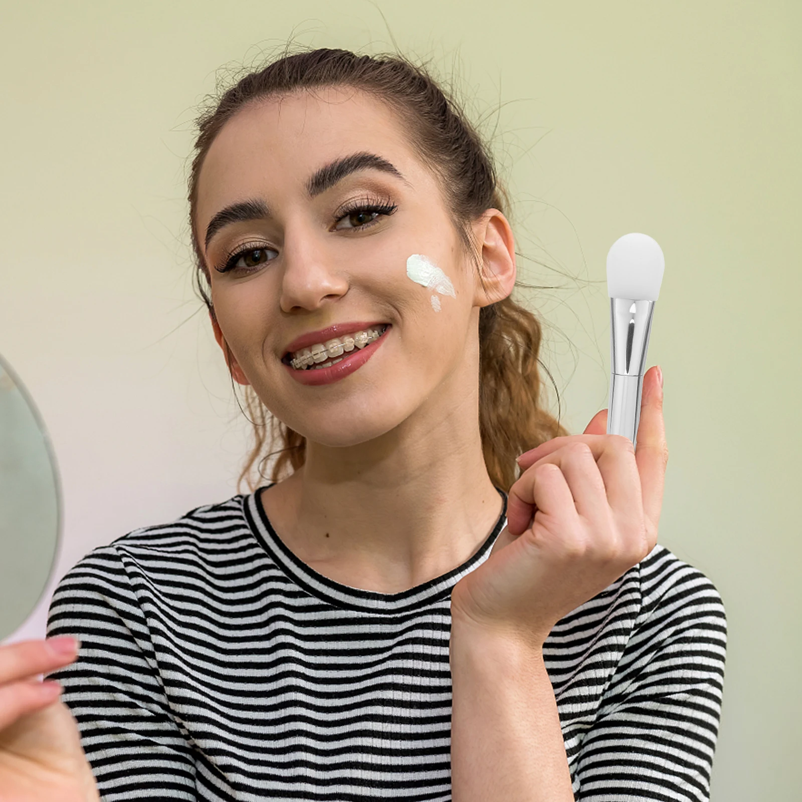 Mask Brush Face Makeup Spatula for Facial Double Headed Silicone Applicator Tool
Mask Brush Face Makeup Spatula for Facial Double Headed Silicone Applicator Tool