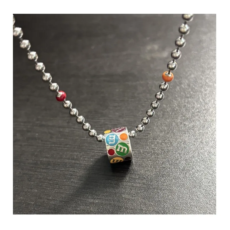 Personalized Niche Design Thai Silver Simple Versatile Sweet Dopamine Temperament Wind Colored Drop Glazed Bean Couple Necklace
Personalized Niche Design Thai Silver Simple Versatile Sweet Dopamine Temperament Wind Colored Drop Glazed Bean Couple Necklace