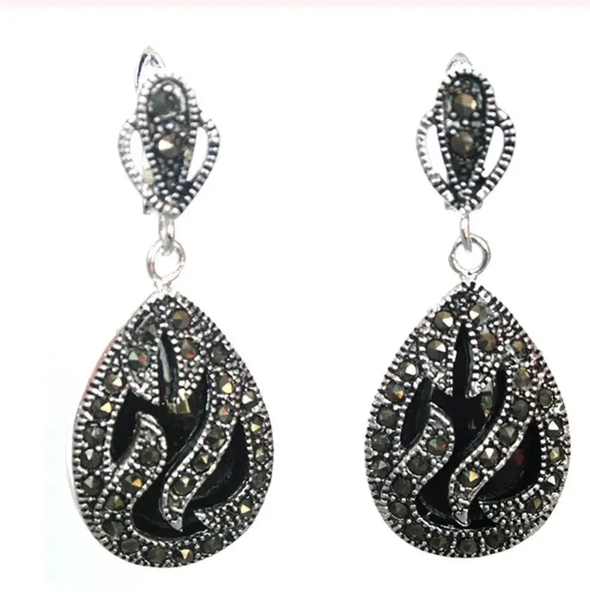 11/2" late trend 925 Silver Marcasite inlay black Natural jade Waterdrop Earrings
11/2" late trend 925 Silver Marcasite inlay black Natural jade Waterdrop Earrings