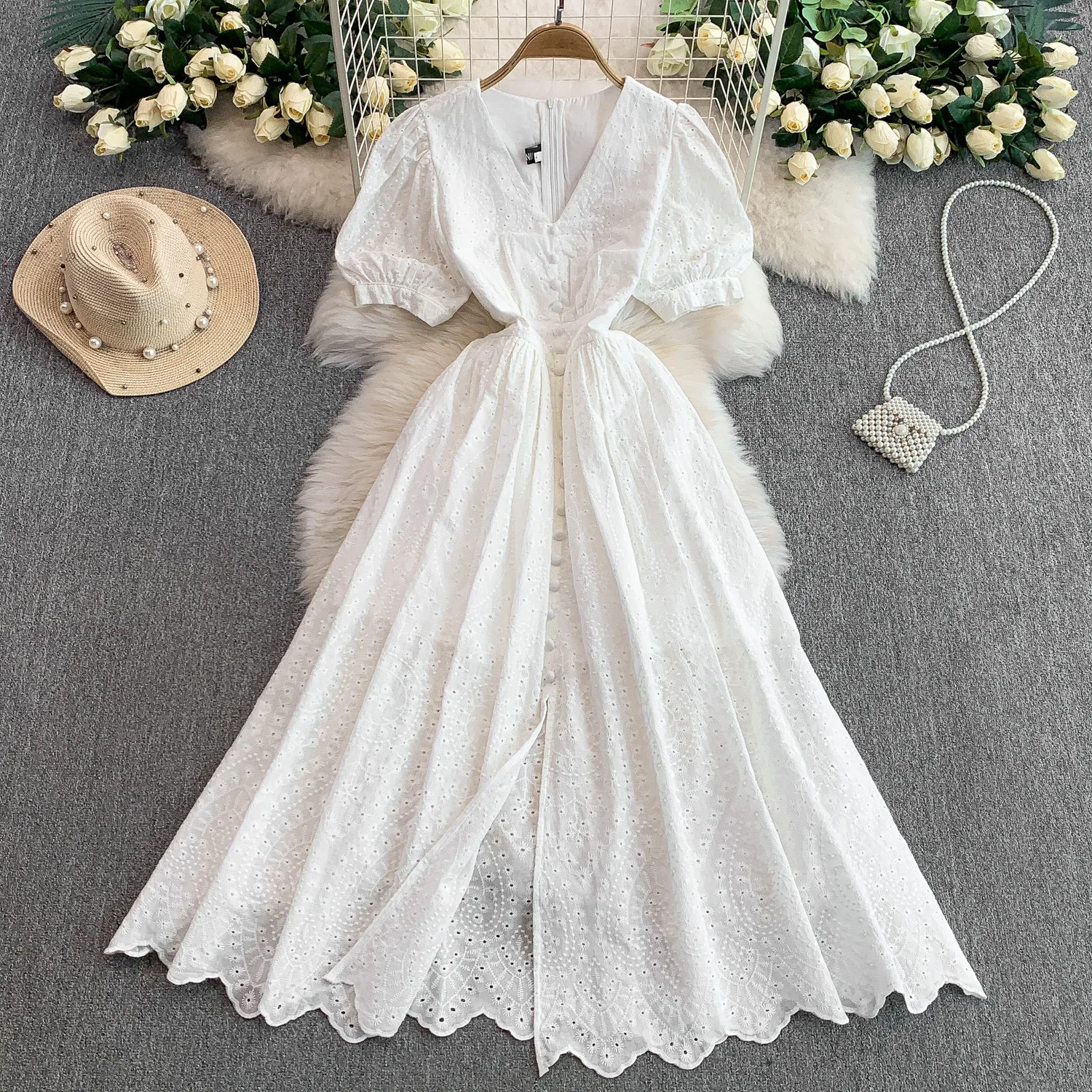 White Hook Flower Hollow V-neck Dress Women's Summer Luxury Single-breasted Long Dress Holiday Bohemian Beach Dress 
White Hook Flower Hollow V-neck Dress Women's Summer Luxury Single-breasted Long Dress Holiday Bohemian Beach Dress